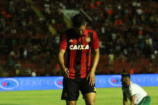 O Amrica quebrou um tabu de 43 anos sem perder para o Sport na Ilha do Retiro com a vitria por 1 a 0. 