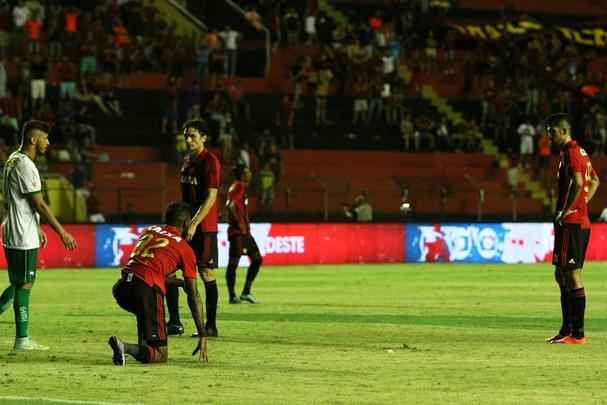 O Amrica quebrou um tabu de 43 anos sem perder para o Sport na Ilha do Retiro com a vitria por 1 a 0. 