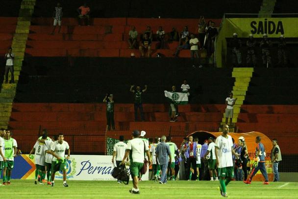 O Amrica quebrou um tabu de 43 anos sem perder para o Sport na Ilha do Retiro com a vitria por 1 a 0. 