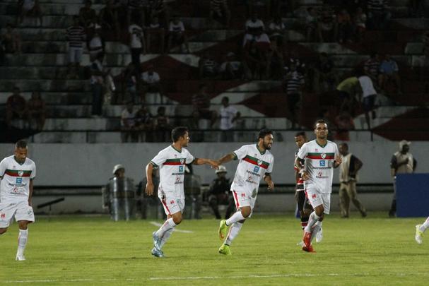 O Tricolor entrou em campo pela segunda vez no Campeonato Pernambucano e não passou de um empate com o Salgueiro: 1 a 1