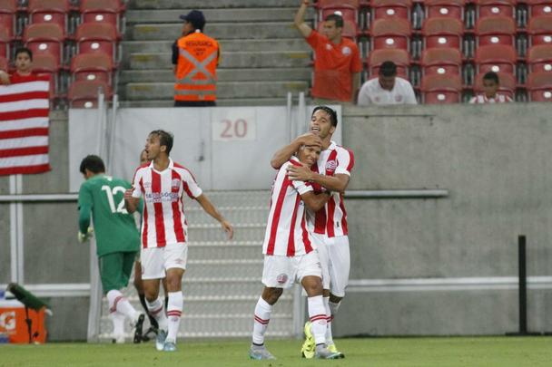 Com gol de Daniel Morais, time alvirrubro sai na frente do Carcará na Arena Pernambuco