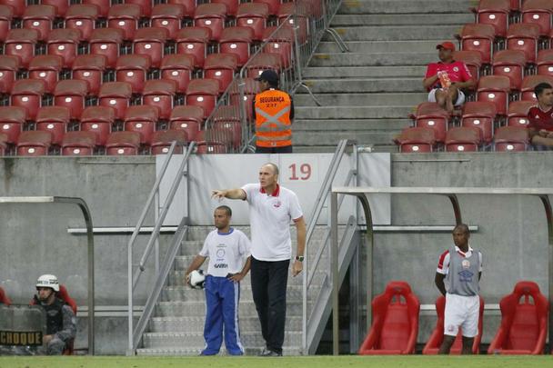 Contra o vice-líder, Timbu encontrou mais dificuldades, mas manteve os 100% após três vitórias consecutivas no Estadual