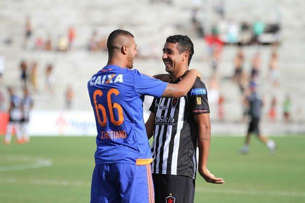 Fotos: Botafogo-PB x Sport pela estreia da Copa do Nordeste, em João Pessoa