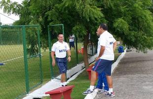 Tricolor de Ao fez treinamento com presena do ex-atacante leonino, Hernane Brocador, e executivo de futebol Nei Pandolfo