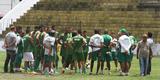  Os buracos e desnveis no estdio Ademir Cunha no comprometem apenas o nvel tcnico do jogo, mas colocam em risco, tambm, a integridade fsica dos atletas