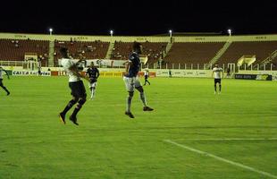 Com gols de Grafite e Alemo, Santa Cruz bate o Confiana e conquista a primeira vitria na Copa do Nordeste