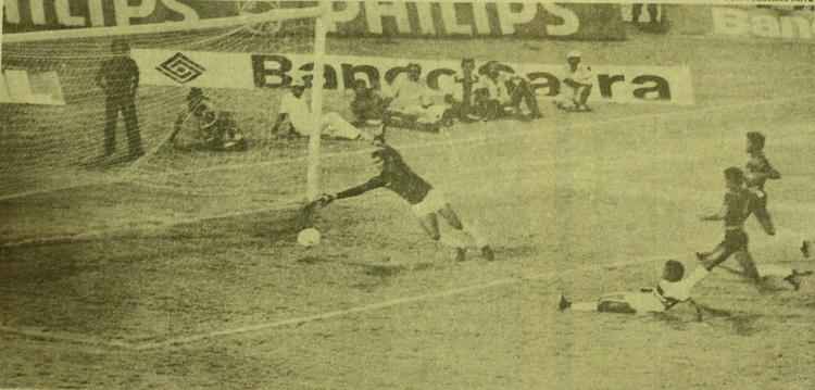 1979 - Em 6 de maio de 1979, o Clássico das Multdidões superou a marca de 50 mil pessoas no estádio:  50.664  pessoas assistiram ao jogo no Arruda.
