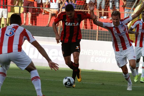 Há três jogos sem perder no Pernambucano, Sport tira invencibilidade do time alvirrubro na competição