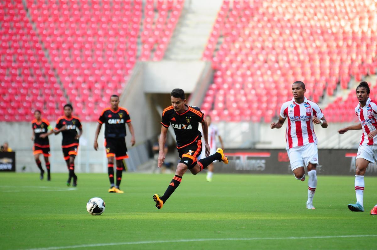 Nutico e Sport fizeram um jogo equilibrado e empataram em 1 a 1, na Arena