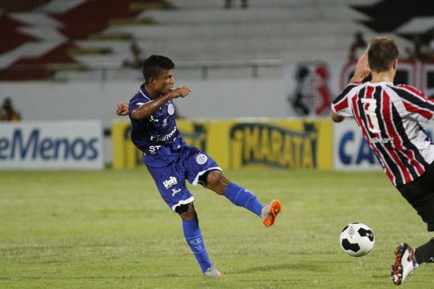 Após os corais terem aberto o placar no primeiro tempo com Tiago Costa, o adversário chegou a empatar no segundo, mas Keno e Bruno Moraes deram a vitória aos mandantes. Ficou a lição que é preciso melhorar