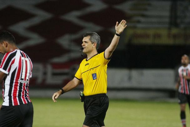 Após os corais terem aberto o placar no primeiro tempo com Tiago Costa, o adversário chegou a empatar no segundo, mas Keno e Bruno Moraes deram a vitória aos mandantes. Ficou a lição que é preciso melhorar