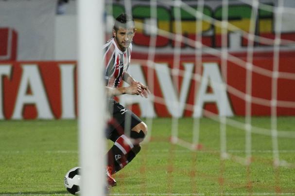 Após os corais terem aberto o placar no primeiro tempo com Tiago Costa, o adversário chegou a empatar no segundo, mas Keno e Bruno Moraes deram a vitória aos mandantes. Ficou a lição que é preciso melhorar