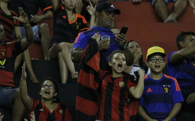 Pela primeira vez em muito tempo, o Leo no deixou seu oponente sair na frente e abriu o placar com Gabriel Xavier, aps erro da defesa do Central. Oscilou no fim da primeira etapa, mas voltou com tudo no segundo tempo e construiu a goleada, com gols de Luiz Antnio, Vincius Arajo e Reinaldo Lenis