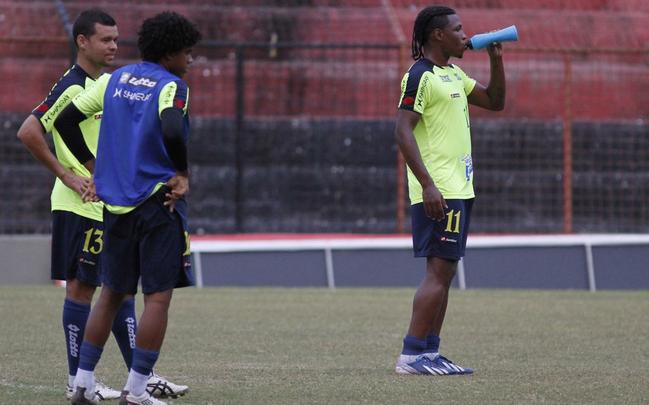 Com passagem apagada pelo Sport, Diego Maurício atualmente defende o Shijiazhuang Ever Bright