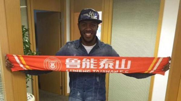 Volante com passagem pelo Corinthians, Jucilei trocou o russo Anzhi pelo Shandong Luneng