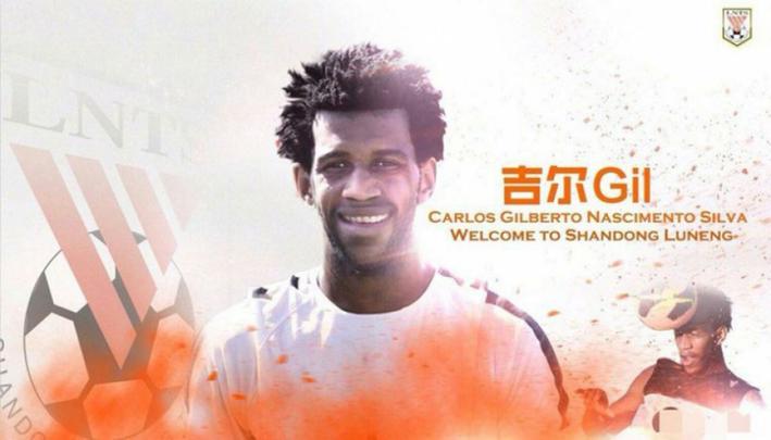 Após brilhar com a camisa do Corinthians, Gil foi negociado por milhões com o Shandong Luneng