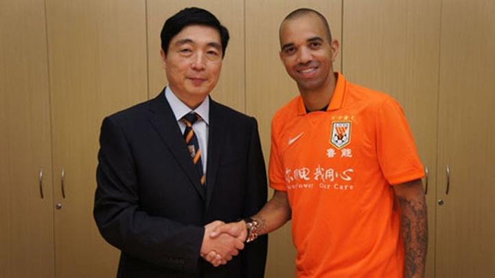 Ídolo do Atlético-MG, Diego Tardelli está desde 2015 no Shandong Luneng