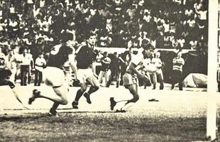 No dia 30 de abril de 1986, a Seleo Brasileira venceu a extinta Seleo da Iugoslvia por 4 a 2 - com um golao histrico marcado por Zico, que fez fila na defesa adversria at mandar para as redes
