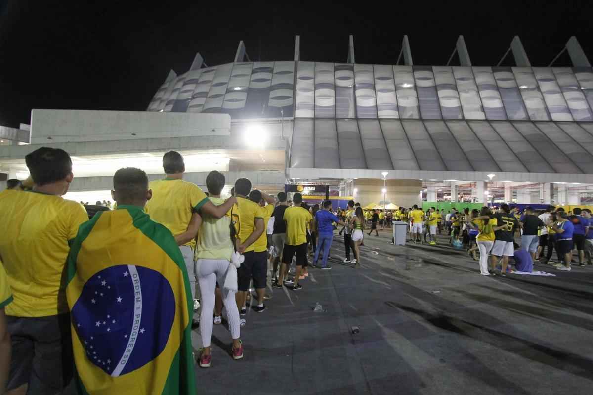 45.010 torcedores foram ao confronto entre Brasil e Uruguai na Arena Pernambuco. Este  maior nmero da histria do futebol pernambucano (desconsiderando as Copas de 2013 e 2014, que no foram divulgados)