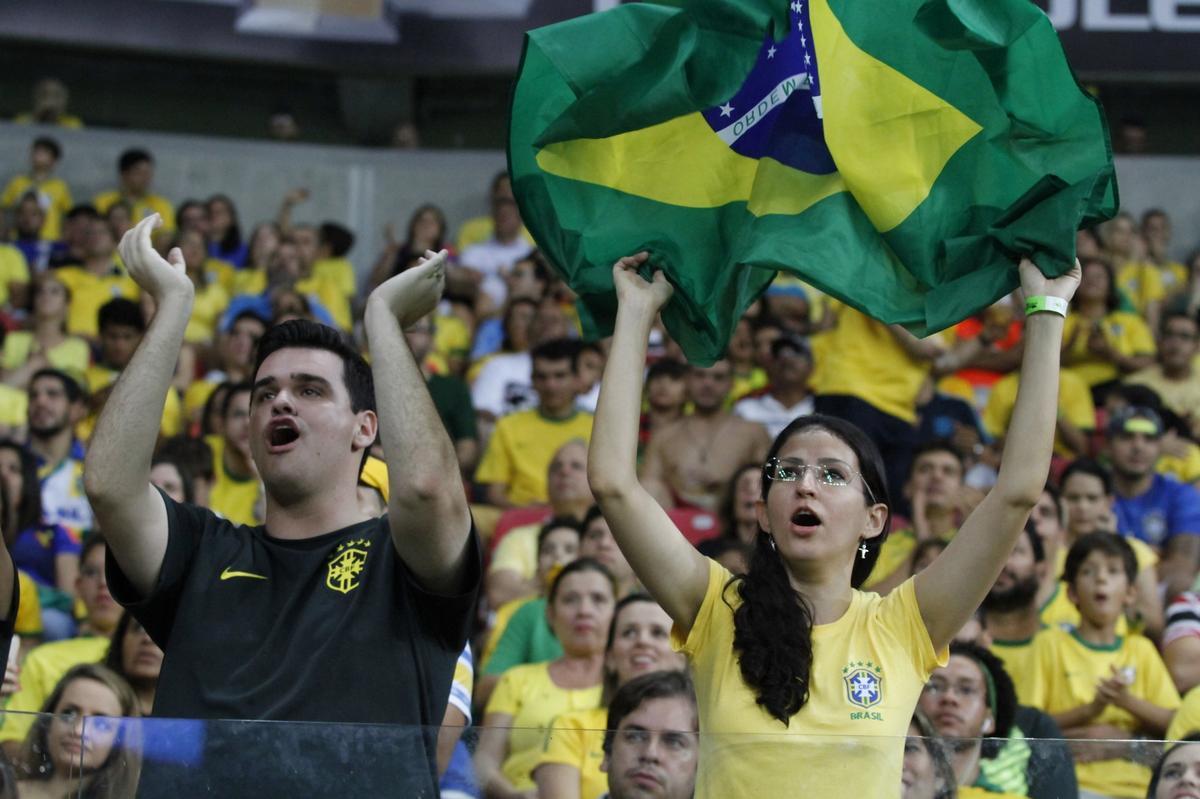 45.010 torcedores foram ao confronto entre Brasil e Uruguai na Arena Pernambuco. Este  maior nmero da histria do futebol pernambucano (desconsiderando as Copas de 2013 e 2014, que no foram divulgados)