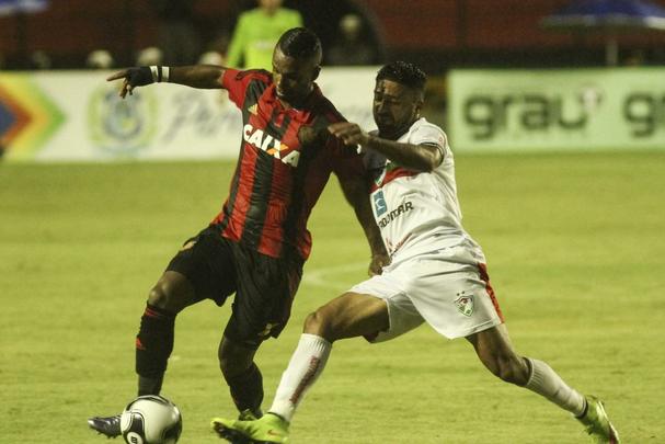 O Salgueiro vem se especializando em ser o carrasco do Sport. Neste domingo, apresentando um futebol mais organizado em campo. O Carcar saiu da Ilha do Retiro com uma vitria por 1 a 0