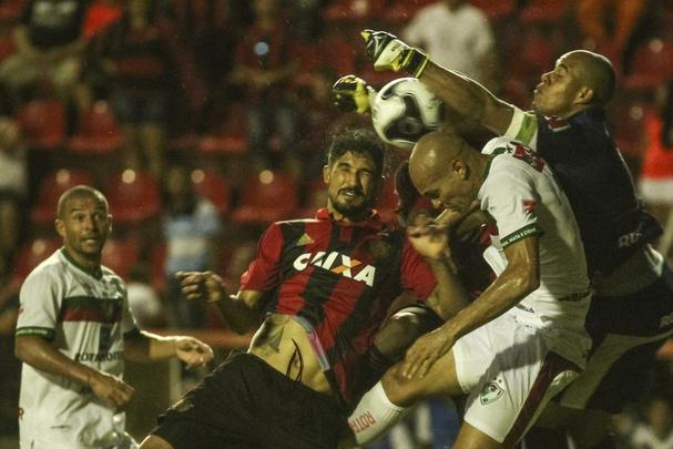O Salgueiro vem se especializando em ser o carrasco do Sport. Neste domingo, apresentando um futebol mais organizado em campo. O Carcar saiu da Ilha do Retiro com uma vitria por 1 a 0