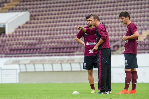 Demitido em março de 2014 pelo Paraná, Milton voltou a trabalhar apenas em janeiro de 2015, quando assumiu a equipe da Ferroviária-SP, na Série A2 do Campeonato Paulista. Fazendo um trabalho de destaque, o treinador acabou sendo campeão, garantindo o acesso da equipe. Em alta, recebeu o convite para treinar o Atlético-PR, em abril.