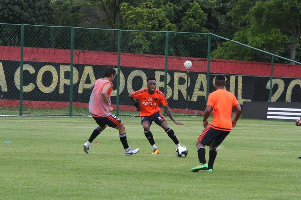 Sport se prepara para jogos diante do Aparecidense, na Copa do Brasil, e contra o Santa Cruz, pelo Campeonato Pernambucano