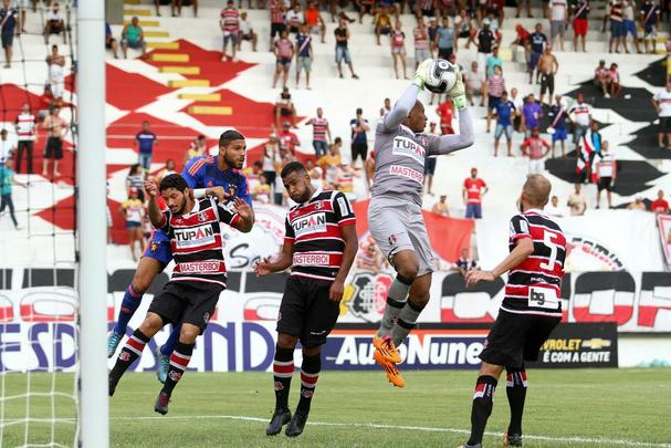 Disputa entre tricolores e rubro-negros é válida pela última rodada do hexagonal do título do Campeonato Pernambucano