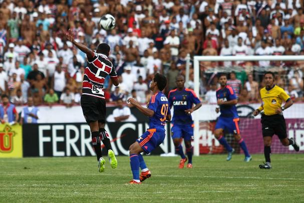 Santa Cruz e Sport empatam em 1 a 1 e Tricolor se classifica para as semifinais do Pernambucano