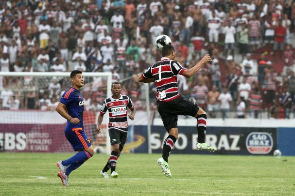 Santa Cruz e Sport empatam em 1 a 1 e Tricolor se classifica para as semifinais do Pernambucano