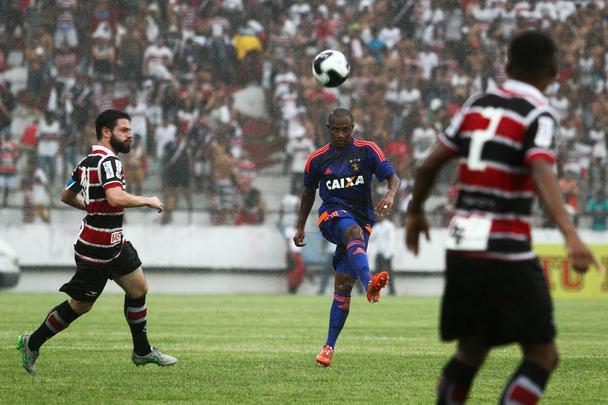 Santa Cruz e Sport empatam em 1 a 1 e Tricolor se classifica para as semifinais do Pernambucano