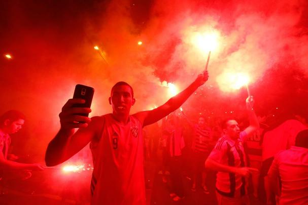 Pouco mais de 23 mil rubro-negros compareceram no maior público do ano em Pernambuco e incentivaram o time antes mesmo da partida, fazendo uma bela recepção ao ônibus do time, com a 'avenida rubro-negra'.