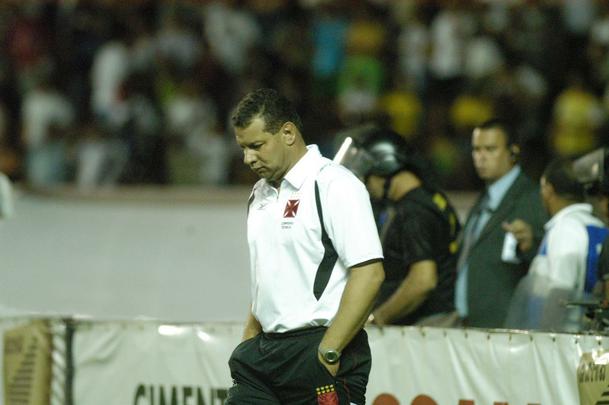 Com passagem no Sport e campeo da Copa do Nordeste em 2000, Celso Roth est sem clube desde que foi demitido do Vasco no Brasileiro de 2015