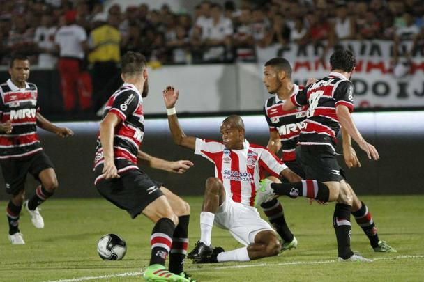 Time coral foi superior ao Náutico no primeiro jogo da semifinal com maior público do ano no Arruda