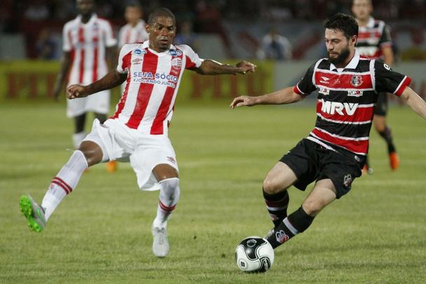 Time coral foi superior ao Náutico no primeiro jogo da semifinal com maior público do ano no Arruda