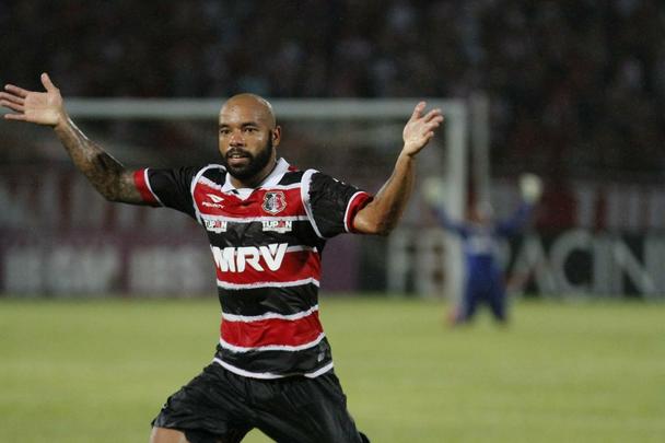 Time coral foi superior ao Náutico no primeiro jogo da semifinal com maior público do ano no Arruda