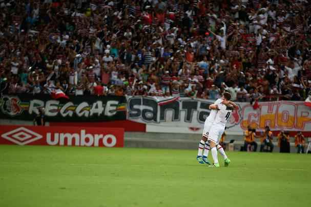 Santa Cruz vence o Nutico de virada e encara Sport na final