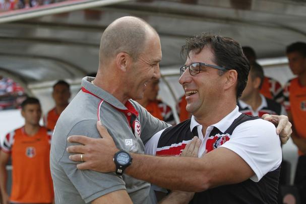 O primeiro clássico - Foi contra o Santa Cruz, na 31ª rodada da Série B. No Arruda, Dal Pozzo levou o Náutico à vitória por 3 a 1 e ultrapassou o rival na classificação. A dois pontos do quarto colocado, o sonho do acesso voltava a estar ao alcance dos alvirrubros.