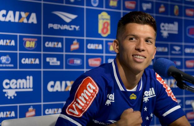 Bruno Nazrio  um meia-atacante que chegou ao Cruzeiro neste ano. O atleta acumula passagens pelo Figueirense, onde foi revelado, alm do Hoffenheim, da Alemanha, e do  Lechia Gdansk, da Polnia. O jogador de 21 anos atuou apenas uma vez neste ano 