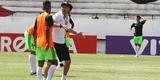 O tcnico Milton Mendes realizou trabalhos tticos visando a partida do prximo sbado, no Raulino de Oliveira, e no pde contar com os meias Joo Paulo, Leandrinho e Lel, que, na transio, deram apenas voltas ao redor do campo. O lateral esquerdo Roberto tambm foi apresentado ao final do treinamento.