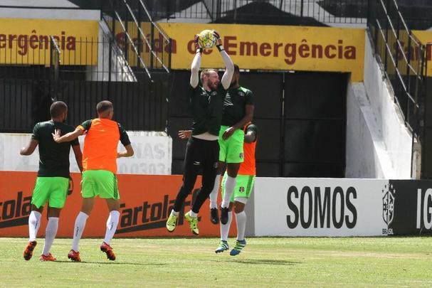 O técnico Milton Mendes realizou trabalhos táticos visando a partida do próximo sábado, no Raulino de Oliveira, e não pôde contar com os meias João Paulo, Leandrinho e Lelê, que, na transição, deram apenas voltas ao redor do campo. O lateral esquerdo Roberto também foi apresentado ao final do treinamento.