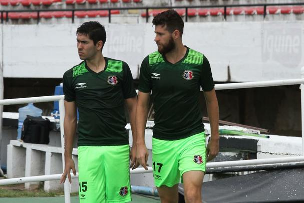O técnico Milton Mendes realizou trabalhos táticos visando a partida do próximo sábado, no Raulino de Oliveira, e não pôde contar com os meias João Paulo, Leandrinho e Lelê, que, na transição, deram apenas voltas ao redor do campo. O lateral esquerdo Roberto também foi apresentado ao final do treinamento.