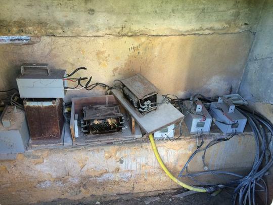 Na outra 'casa de fora' dos refletores, situao no  distinta. Um abandono que  sinnimo de insegurana.