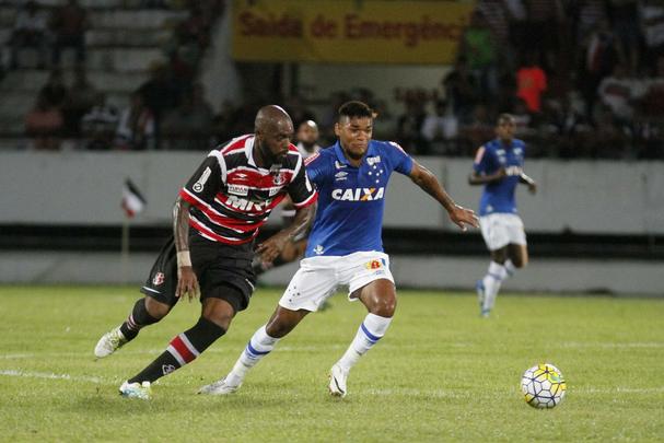 Com um pênalti sofrido e convertido além de um golaço na etapa final, Grafite marcou dois gols na vitória de 4 a 1, no Arruda, e chegou a seis tentos na competição. Com o atleta no topo da artilharia, o Tricolor agora soma sete pontos e acumula 17 jogos de invencibilidade na temporada