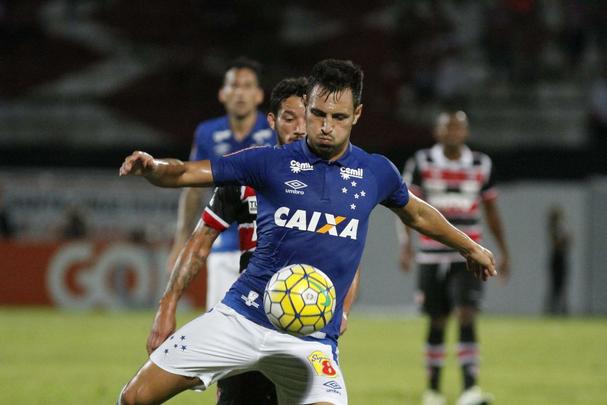 Com um pênalti sofrido e convertido além de um golaço na etapa final, Grafite marcou dois gols na vitória de 4 a 1, no Arruda, e chegou a seis tentos na competição. Com o atleta no topo da artilharia, o Tricolor agora soma sete pontos e acumula 17 jogos de invencibilidade na temporada