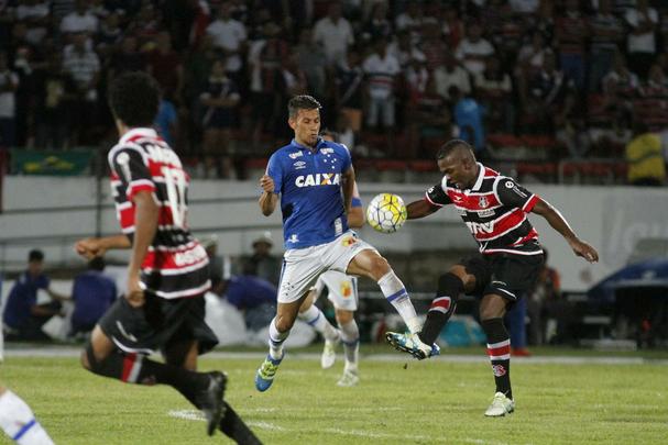 Com um pênalti sofrido e convertido além de um golaço na etapa final, Grafite marcou dois gols na vitória de 4 a 1, no Arruda, e chegou a seis tentos na competição. Com o atleta no topo da artilharia, o Tricolor agora soma sete pontos e acumula 17 jogos de invencibilidade na temporada