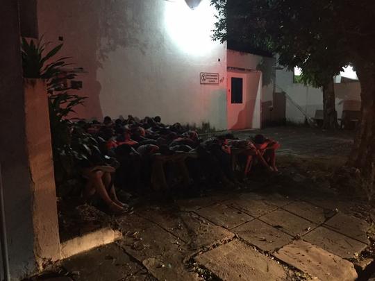 Após a partida entre Santa Cruz e Cruzeiro, facções organizadas promoveram um quebra-quebra em frente à sede de uma facção organizada do Sport. Após a confusão, 34 pessoas foram detidas, mas depois liberadas