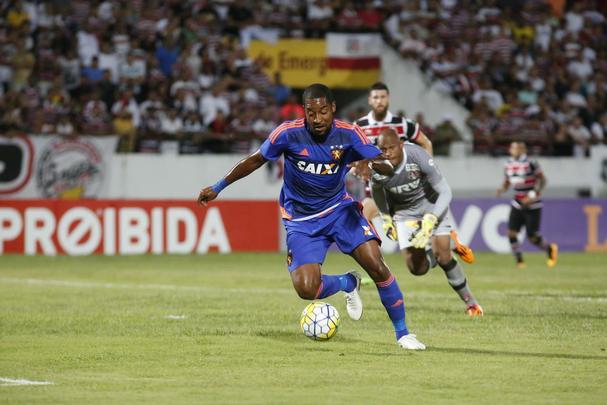 Santa Cruz e Sport voltaram a se enfrentar em partida vlida pela Srie A do Campeonato Brasileiro depois de 15 anos em um jogo bastante movimentado no Arruda