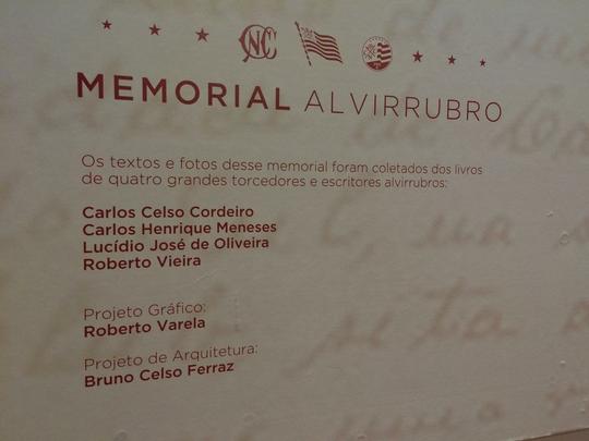 Novo memorial alvirrubro recorda conquistas histricas do clube e novos uniformes utilizados pelos 115 anos timbu; novos uniformes trouxeram as tradicionais cores alvirrubras